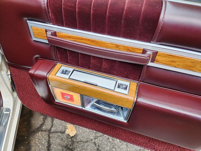 1981 Cadillac DeVille Base Trim - 21879690 - 14