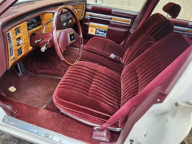 1981 Cadillac DeVille Base Trim - 21879690 - 15