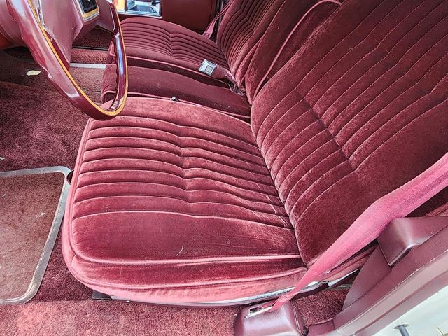 1981 Cadillac DeVille Base Trim - 21879690 - 20