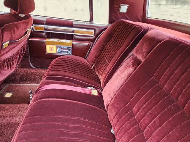 1981 Cadillac DeVille Base Trim - 21879690 - 24