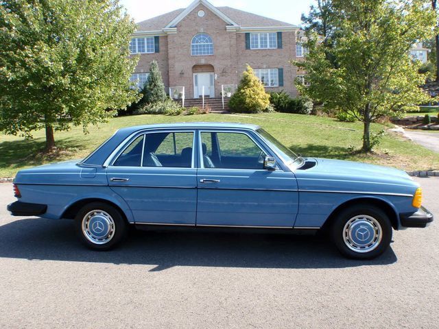 1982 Mercedes-Benz 240 Base Trim - 6202860 - 1