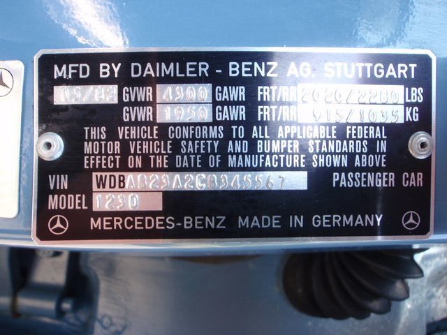 1982 Mercedes-Benz 240 Base Trim - 6202860 - 52