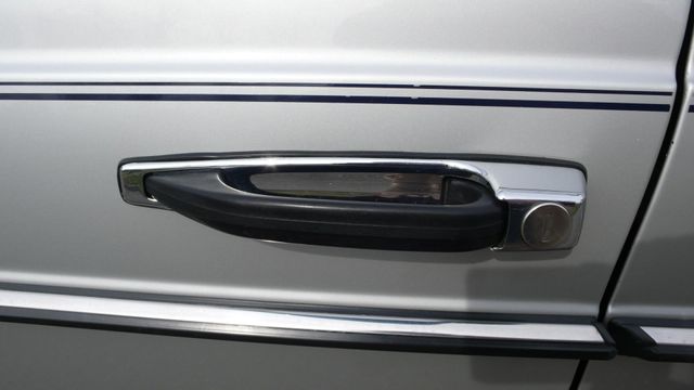 1982 Mercedes-Benz 300 TD - 10344868 - 19