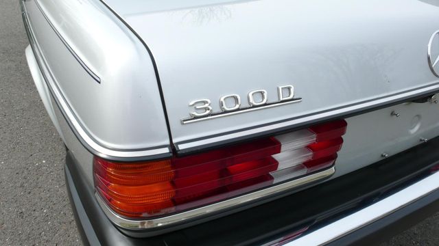 1982 Mercedes-Benz 300 TD - 10344868 - 27
