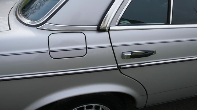 1982 Mercedes-Benz 300 TD - 10344868 - 35