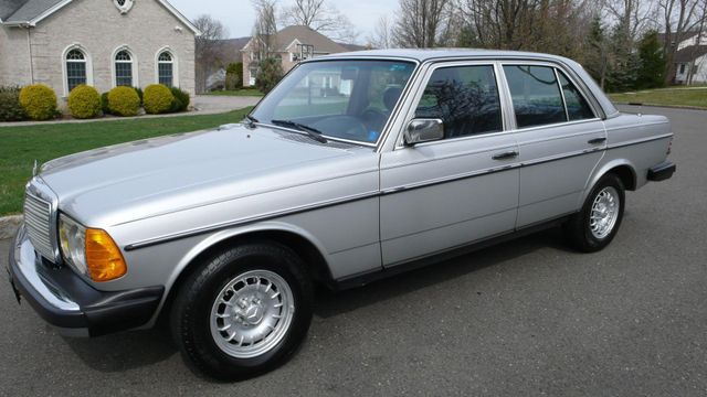1982 Mercedes-Benz 300 TD - 10344868 - 3