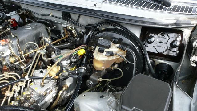 1982 Mercedes-Benz 300 TD - 10344868 - 51