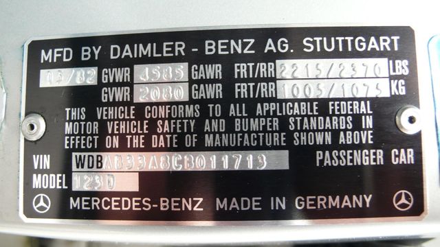 1982 Mercedes-Benz 300 TD - 10344868 - 82