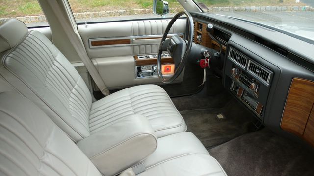 1983 Cadillac DeVille Base Trim - 14315151 - 12