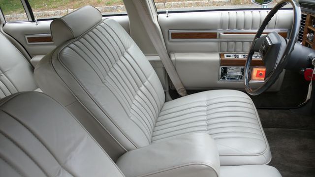 1983 Cadillac DeVille Base Trim - 14315151 - 13