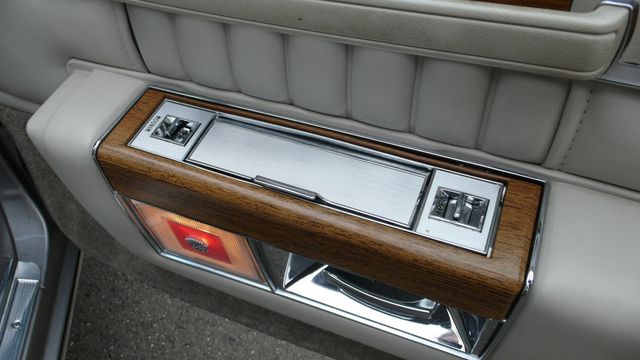1983 Cadillac DeVille Base Trim - 14315151 - 23
