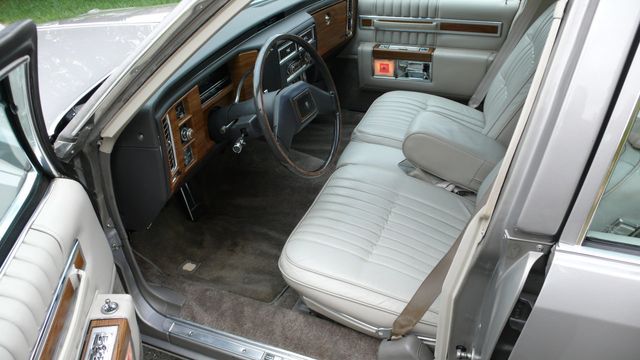 1983 Cadillac DeVille Base Trim - 14315151 - 26