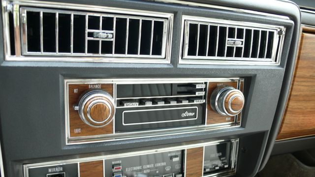 1983 Cadillac DeVille Base Trim - 14315151 - 30