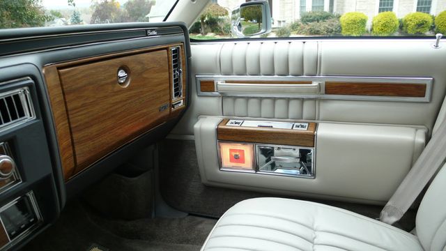 1983 Cadillac DeVille Base Trim - 14315151 - 31