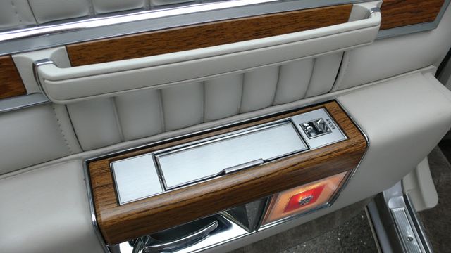 1983 Cadillac DeVille Base Trim - 14315151 - 44