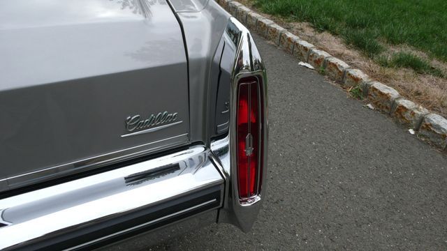 1983 Cadillac DeVille Base Trim - 14315151 - 59