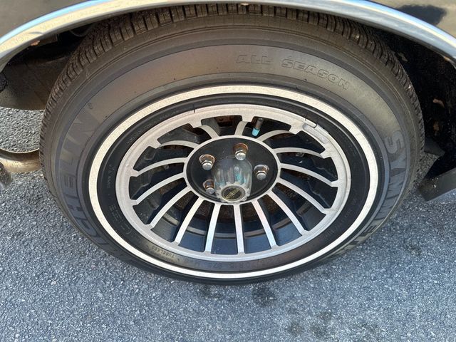 1983 Lincoln Mark VI Base Trim - 22720212 - 18