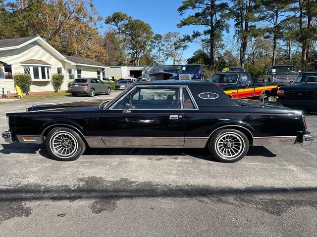 1983 Lincoln Mark VI Base Trim - 22720212 - 1