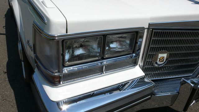 1984 Cadillac Seville Base Trim - 16693963 - 38