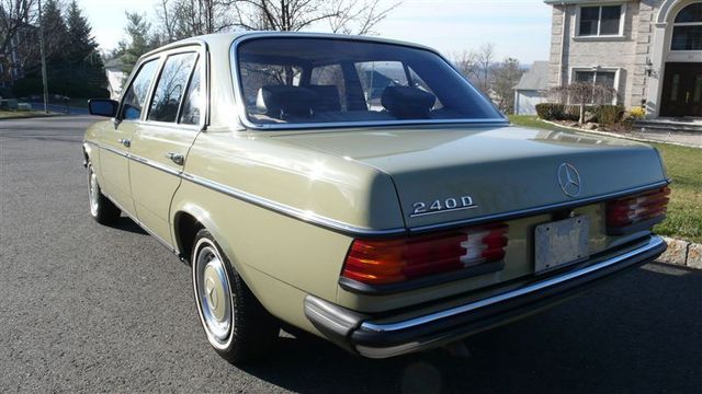 1984 Mercedes-Benz 240D 123 CHASSIS - 8158815 - 25