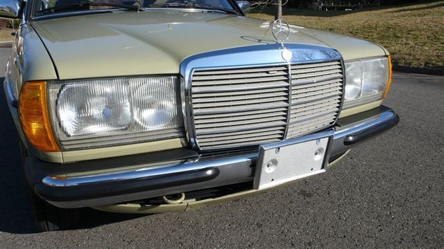 1984 Mercedes-Benz 240D 123 CHASSIS - 8158815 - 5