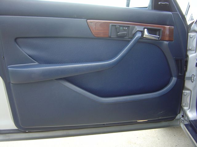 1984 Mercedes-Benz 300 SD - 18007844 - 32