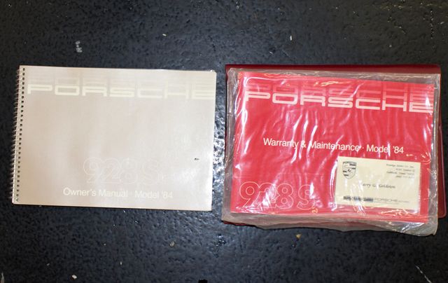 1984 Porsche 928S  - 16581558 - 28