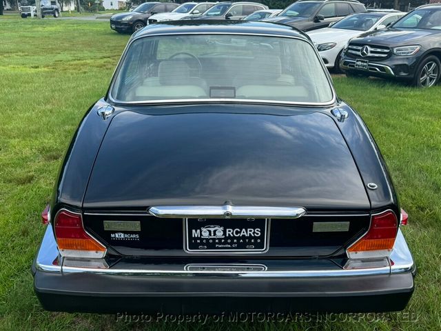 1985 Jaguar XJ6/VANDEN PLAS SUCH A TIMELESS BEAUTY!! - 22870188 - 12