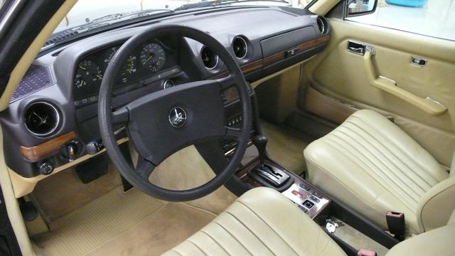 1985 Mercedes-Benz 300 CDT - 10305912 - 12