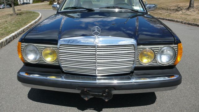 1985 Mercedes-Benz 300 CDT - 10305912 - 20