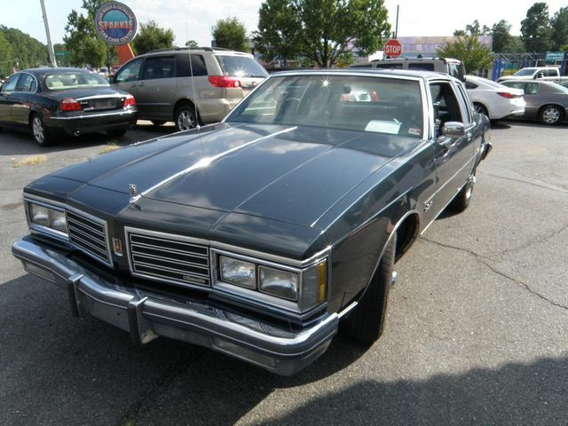 1985 Oldsmobile Delta 88 Base - 22034723 - 7