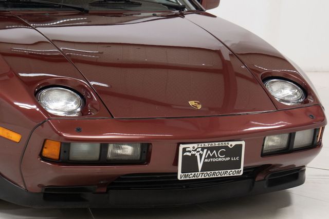 1985 Porsche 928S  - 22839664 - 11