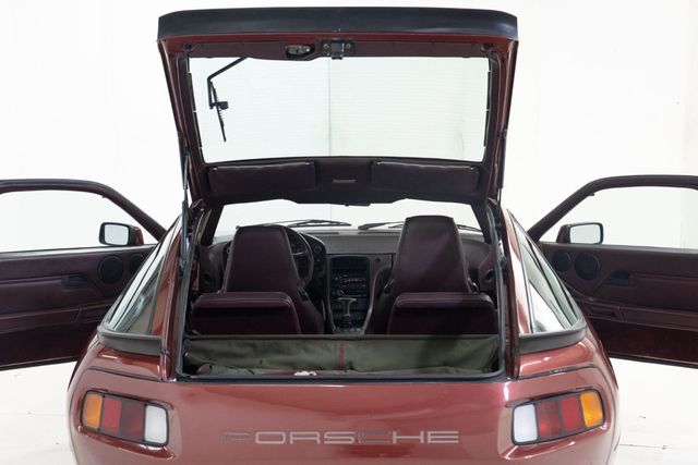 1985 Porsche 928S  - 22839664 - 46