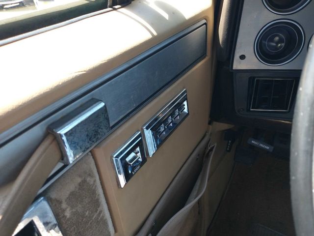 1986 Chevrolet SUBURBAN C2 - 22563131 - 14