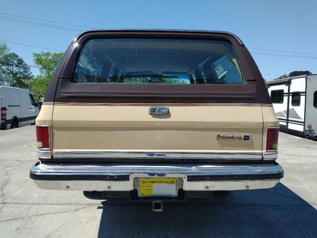 1986 Chevrolet SUBURBAN C2 - 22563131 - 3