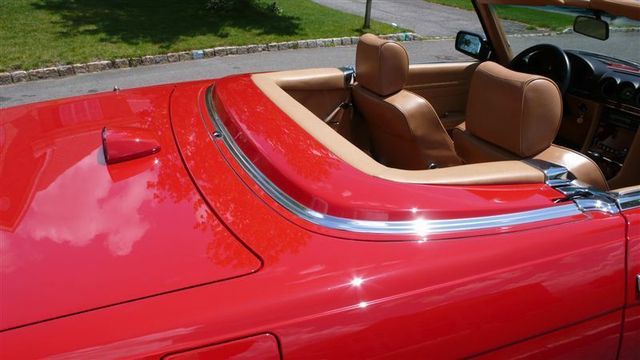 1986 Mercedes-Benz 560 SL - 8882840 - 24