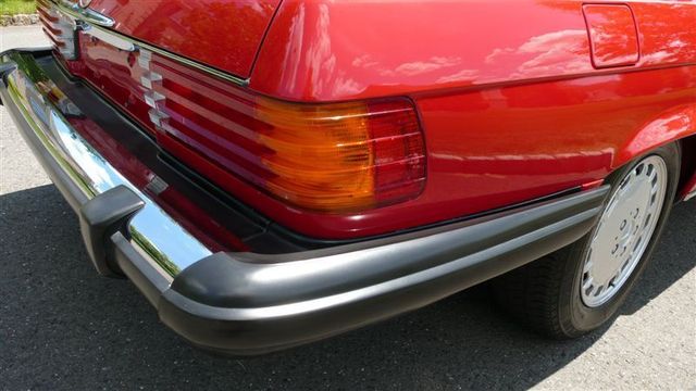 1986 Mercedes-Benz 560 SL - 8882840 - 27