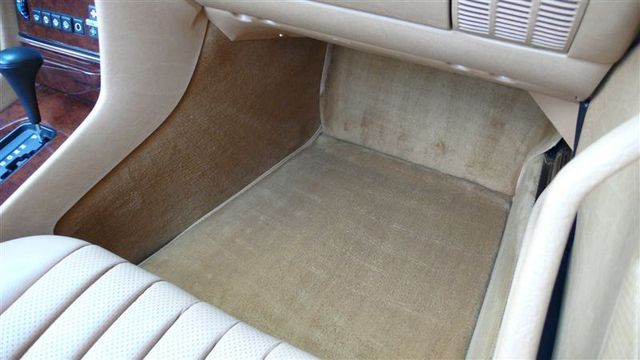 1986 Mercedes-Benz 560 SL - 8882840 - 66