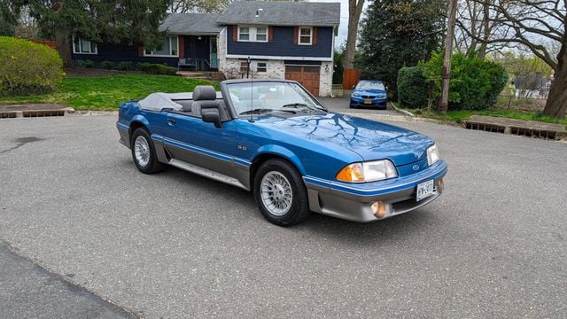 1988 Ford Mustang GT - 22411472 - 10