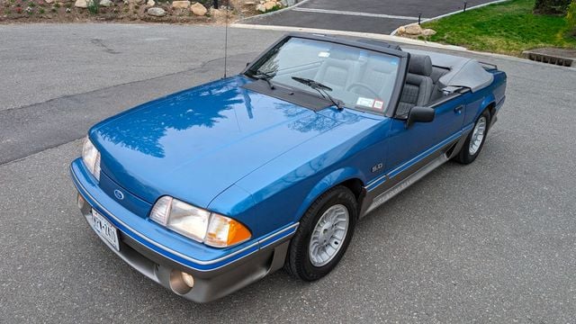 1988 Ford Mustang GT - 22411472 - 16