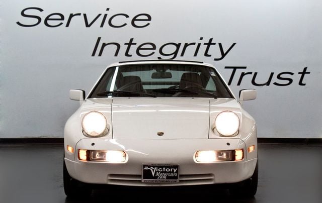 1988 Porsche 928 S4 - 16302429 - 4