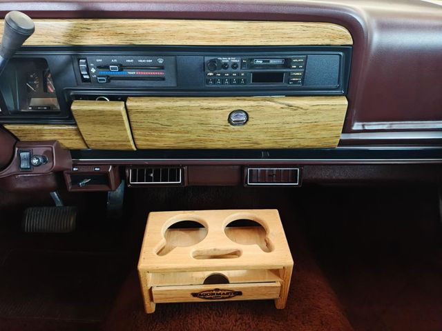 1989 Jeep Grand Wagoneer Modern Classic Jeep Grand Wagoneer 1989 Fully Restored - 22895367 - 17