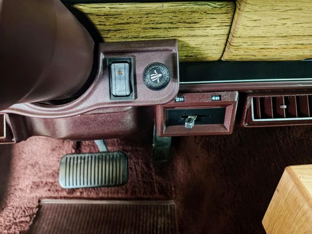 1989 Jeep Grand Wagoneer Modern Classic Jeep Grand Wagoneer 1989 Fully Restored - 22895367 - 24