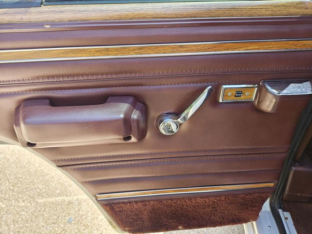 1989 Jeep Grand Wagoneer Modern Classic Jeep Grand Wagoneer 1989 Fully Restored - 22895367 - 31