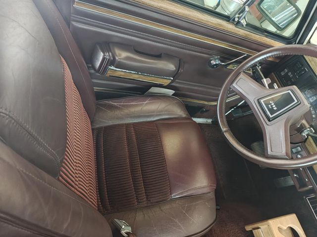 1989 Jeep Grand Wagoneer Modern Classic Jeep Grand Wagoneer 1989 Fully Restored - 22895367 - 34