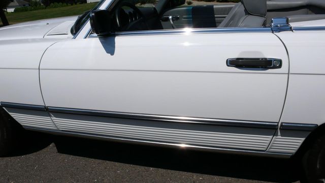 1989 Mercedes-Benz 560 Series SL - 10737841 - 32