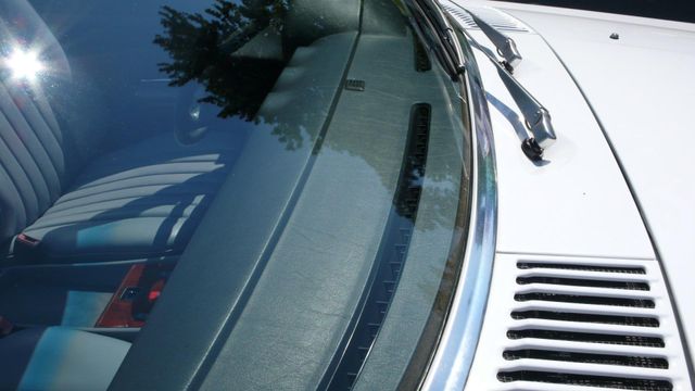 1989 Mercedes-Benz 560 Series SL - 10737841 - 54