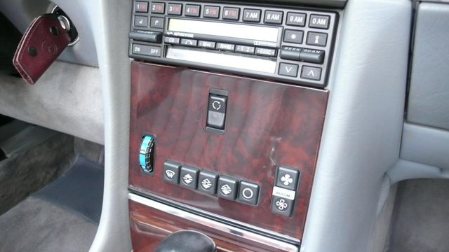 1989 Mercedes-Benz 560 Series SL - 10737841 - 65