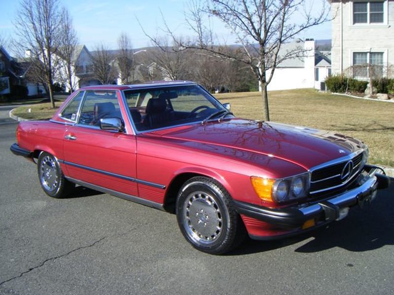 1989 Mercedes-Benz 560 Series SL - 3933890 | Video 1