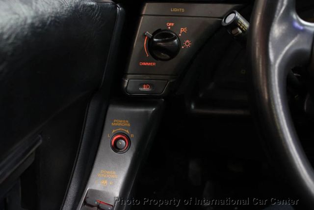 1990 Chevrolet Corvette 2dr Convertible - 22920382 - 24